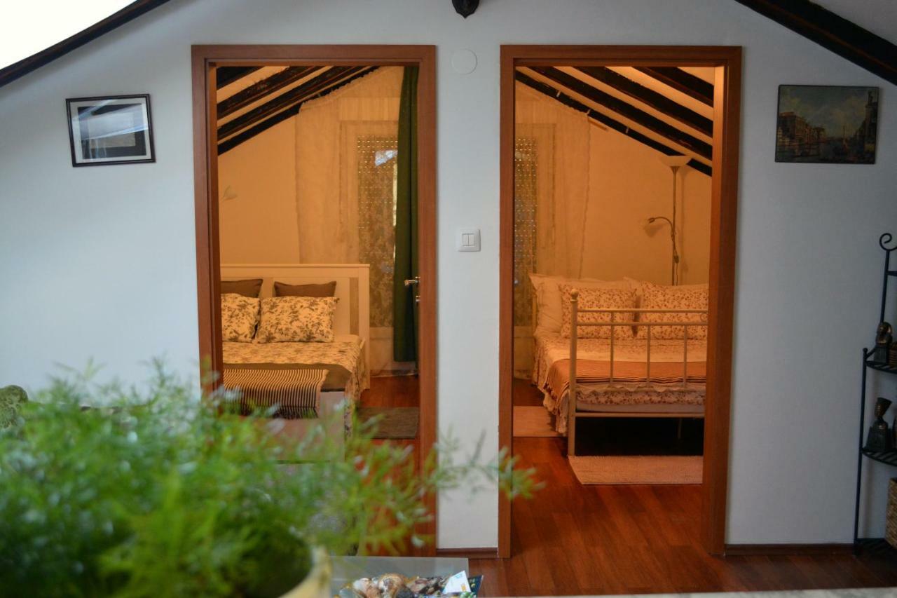 Casa Del Padre - Annabelle Apartment Рийека Екстериор снимка