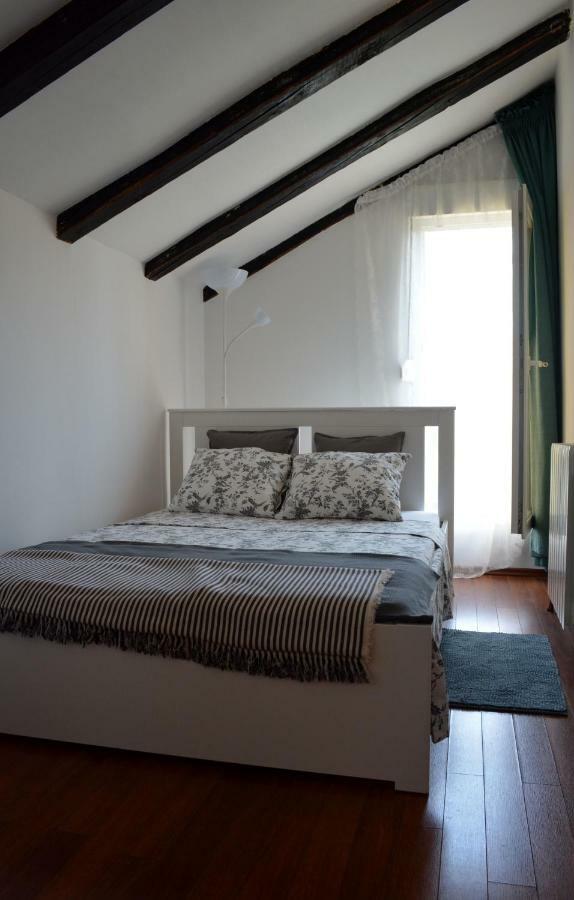 Casa Del Padre - Annabelle Apartment Рийека Екстериор снимка