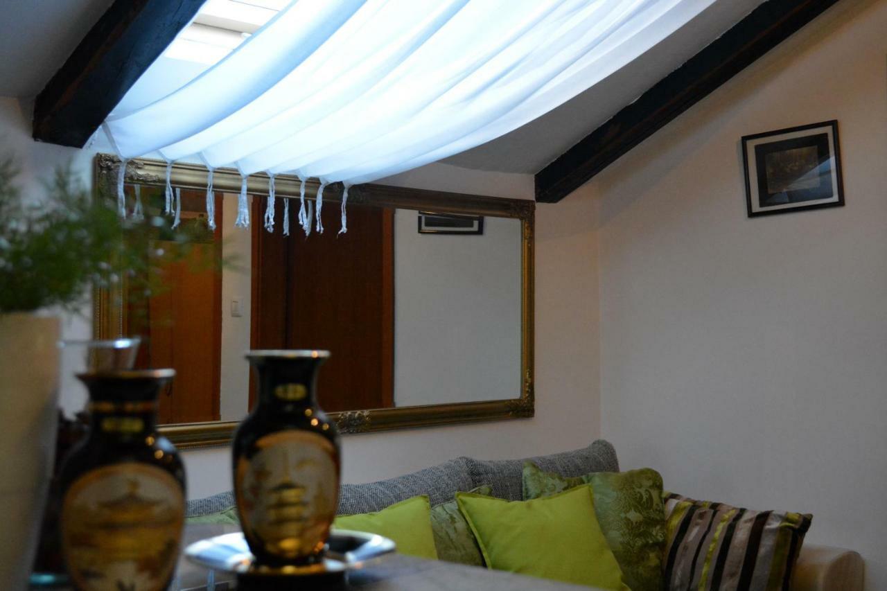 Casa Del Padre - Annabelle Apartment Рийека Екстериор снимка