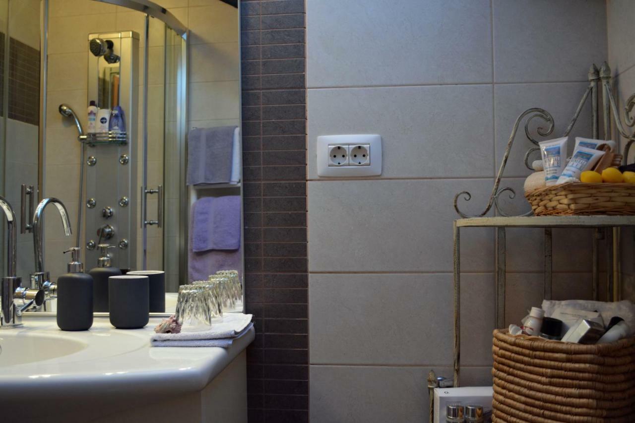 Casa Del Padre - Annabelle Apartment Рийека Екстериор снимка